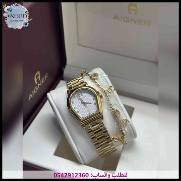 ساعة اقنر نسائية ذهبية