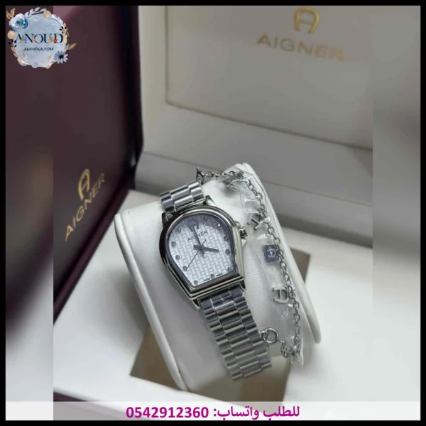 ساعة اقنر نسائي فضية