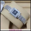 ساعة قوتشي نسائي مربعه