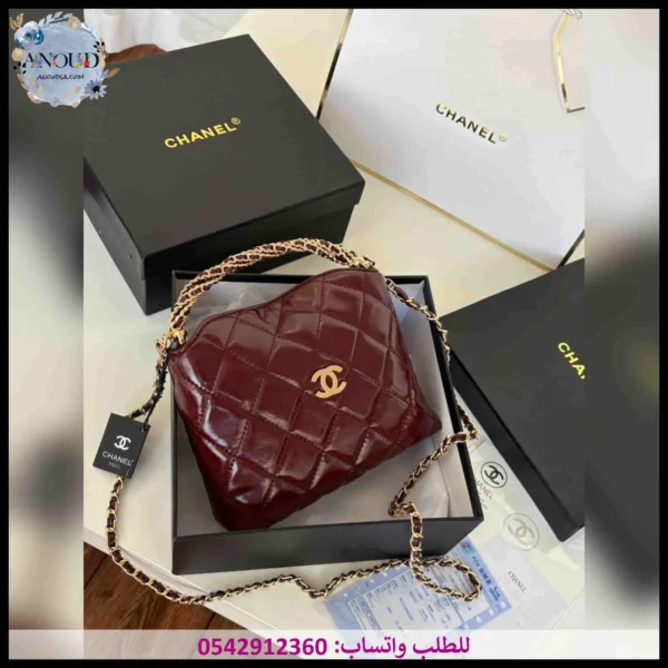 شنطة شانيل عنابي لامعة