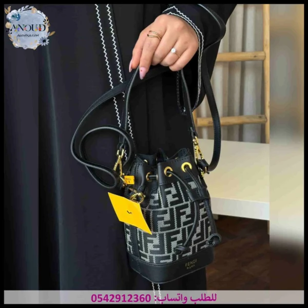 شنطة فندي دلو اسود