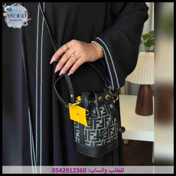 شنطة فندي دلو اسود