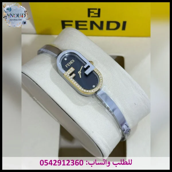 ساعة فندي نسائي صغيرة