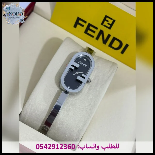 ساعة فندي نسائي صغيرة